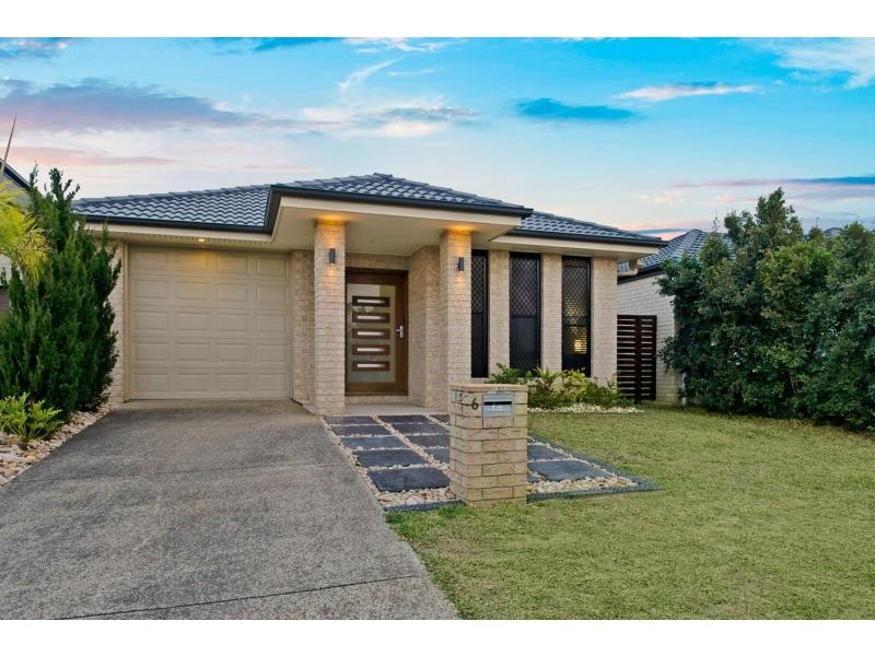 6 Hirsch Court, North Lakes QLD 4509