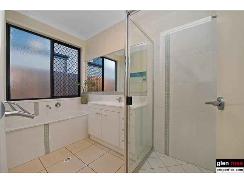 6 Hirsch Court, North Lakes QLD 4509