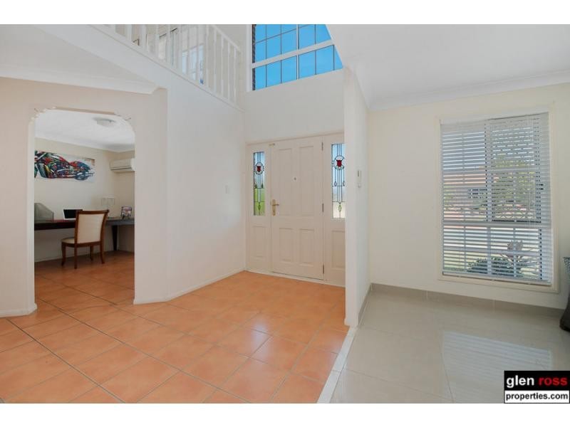 10 Southerden Drive, North Lakes QLD 4509