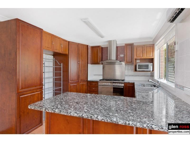 10 Southerden Drive, North Lakes QLD 4509