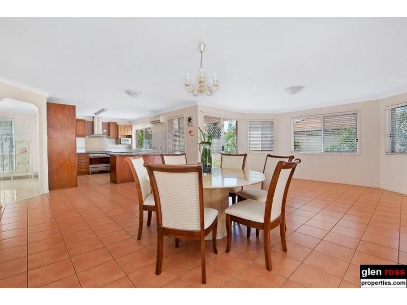 10 Southerden Drive, North Lakes QLD 4509