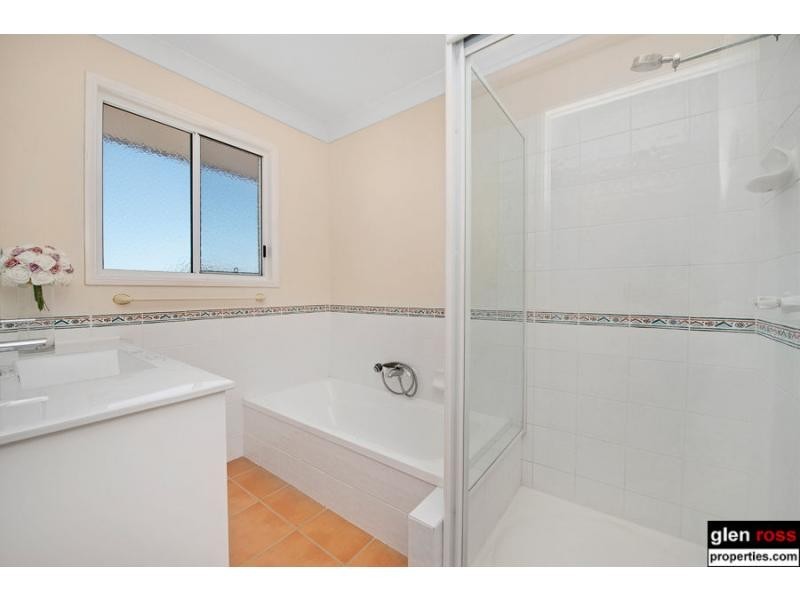 10 Southerden Drive, North Lakes QLD 4509