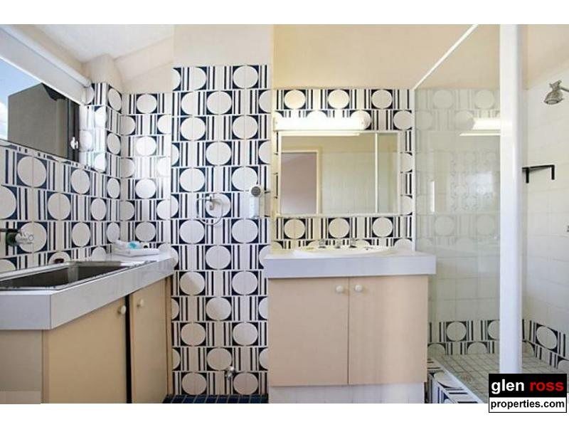 702/40 Surf Parade, Broadbeach QLD 4218