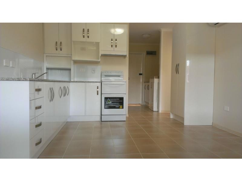 4/77 High Street, Berserker QLD 4701