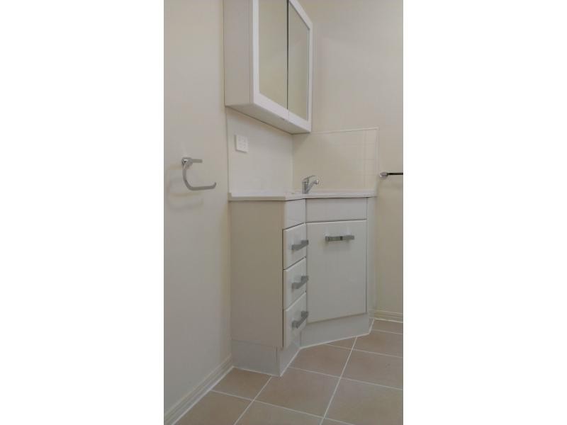 4/77 High Street, Berserker QLD 4701