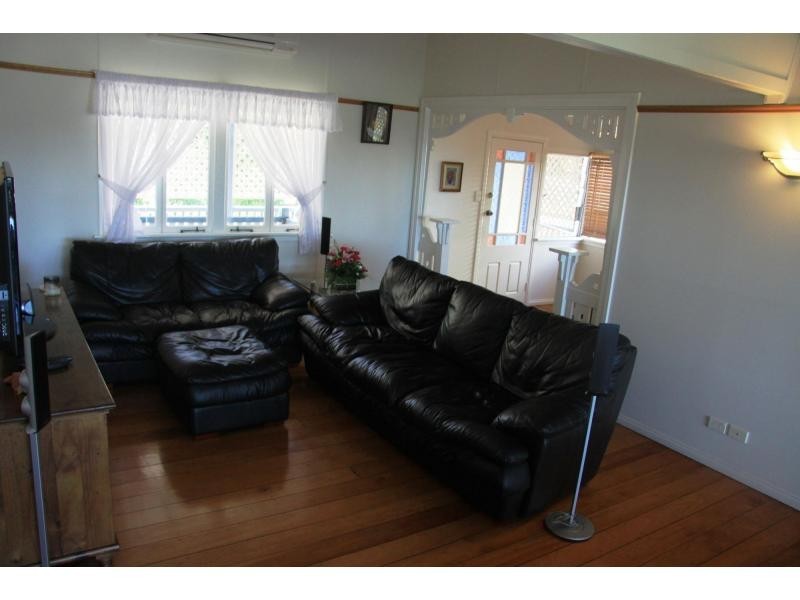 11 Bellevue Terrace, The Range QLD 4700