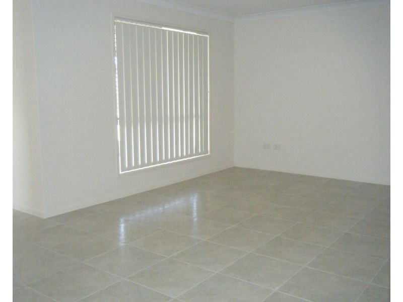 25 Kerrie Meares St, Gracemere QLD 4702