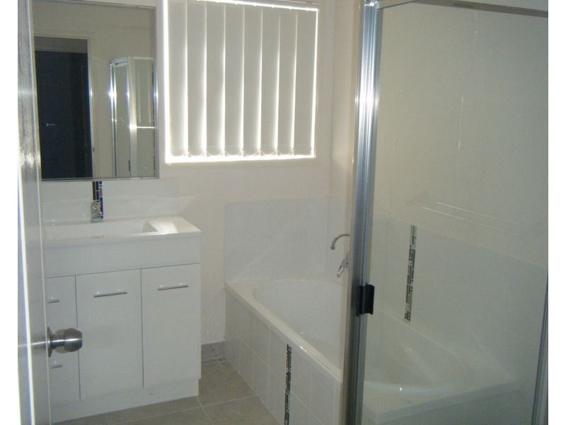 25 Kerrie Meares St, Gracemere QLD 4702