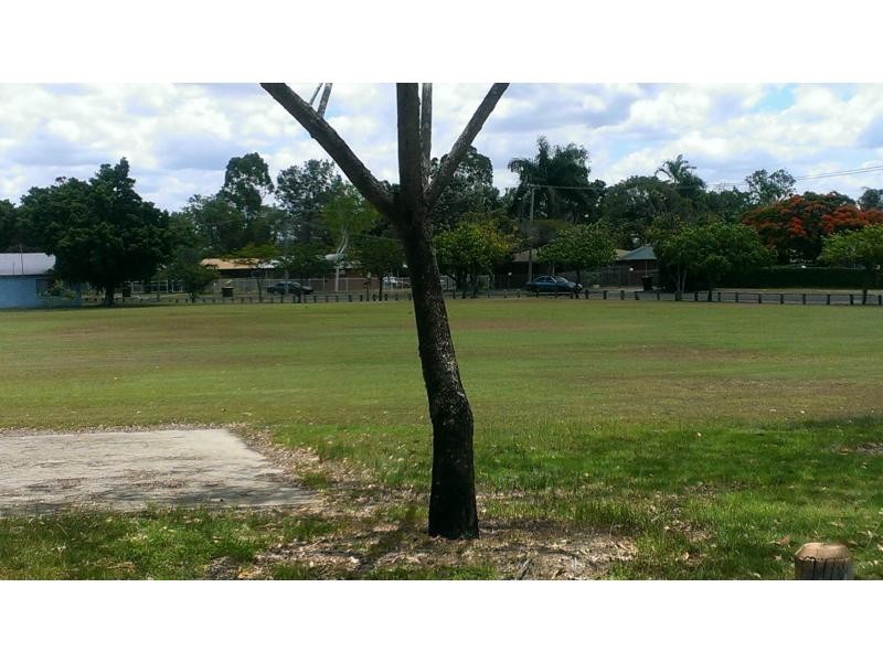 8 Victoria Street, West Rockhampton QLD 4700