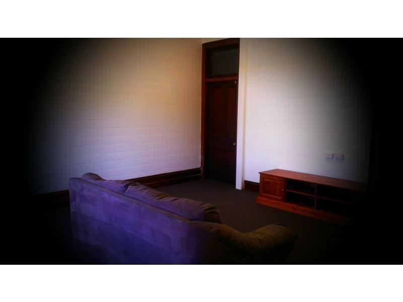 8 Victoria Street, West Rockhampton QLD 4700