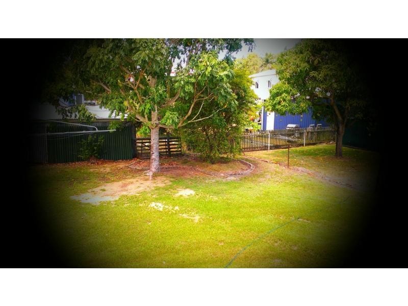 8 Victoria Street, West Rockhampton QLD 4700
