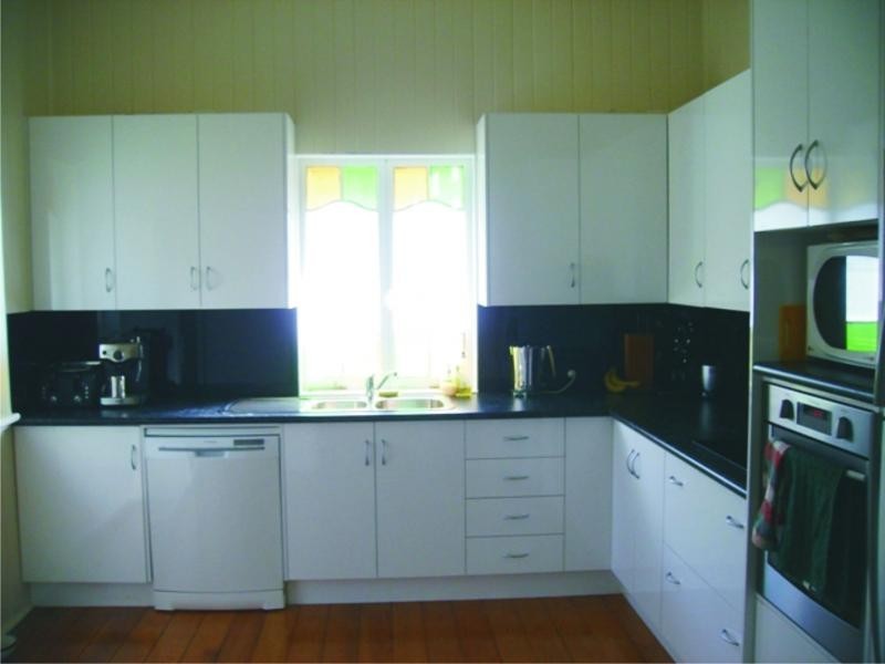 276 Denham , The Range, The Range QLD 4700
