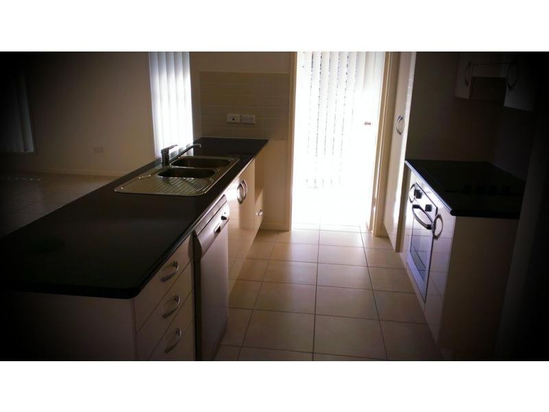 53 Cherryfield Road, Gracemere QLD 4702