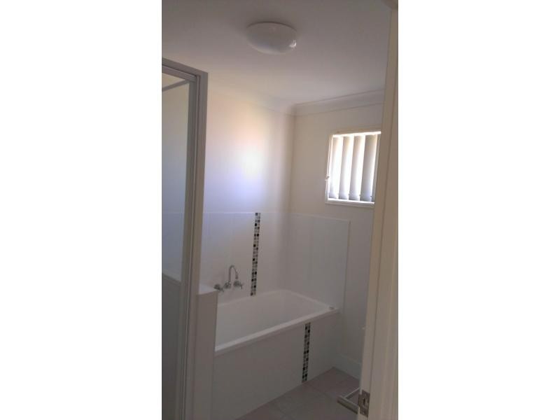 53 Cherryfield Road, Gracemere QLD 4702