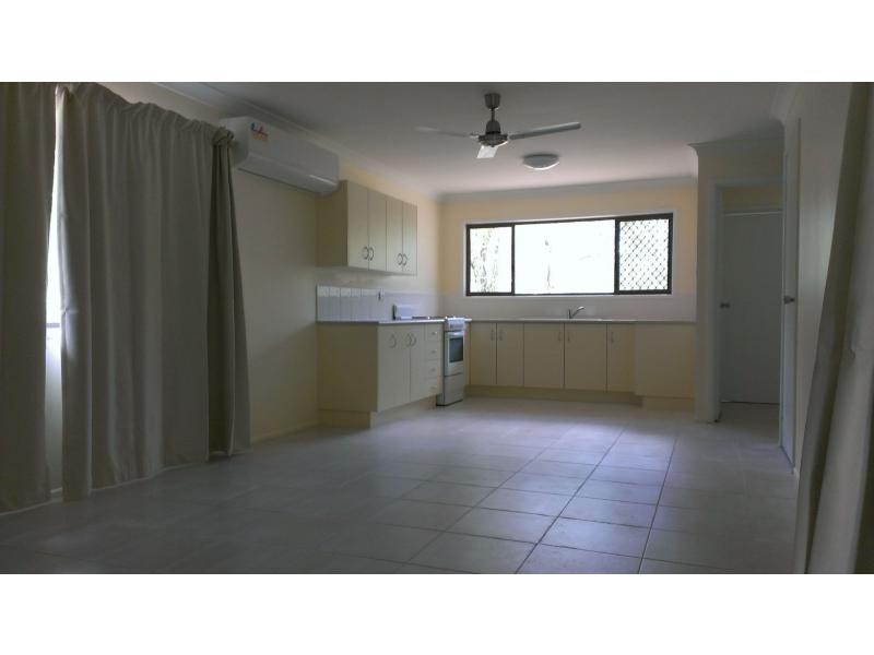 1/7 Snell Street, Koongal QLD 4701