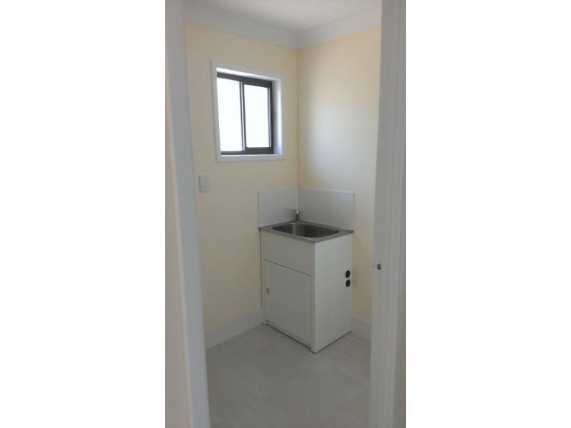 1/7 Snell Street, Koongal QLD 4701