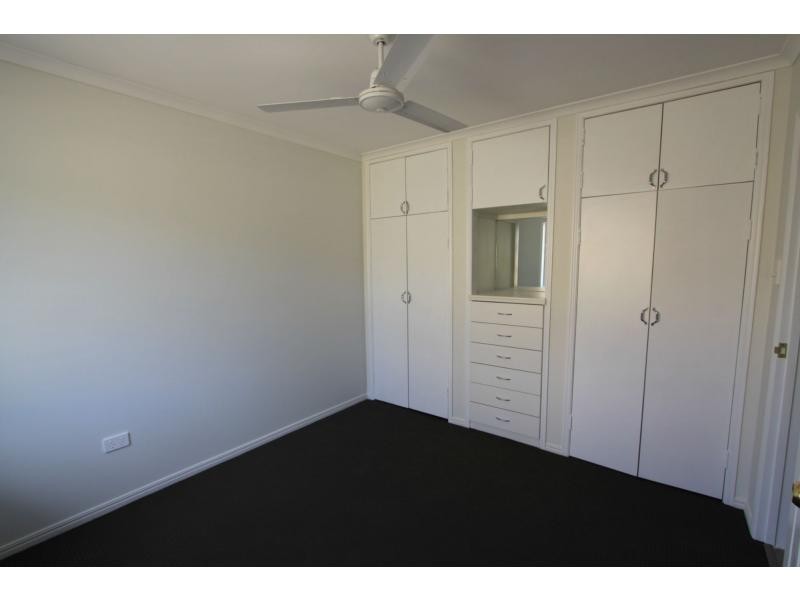 2/77 High Street, Berserker QLD 4701