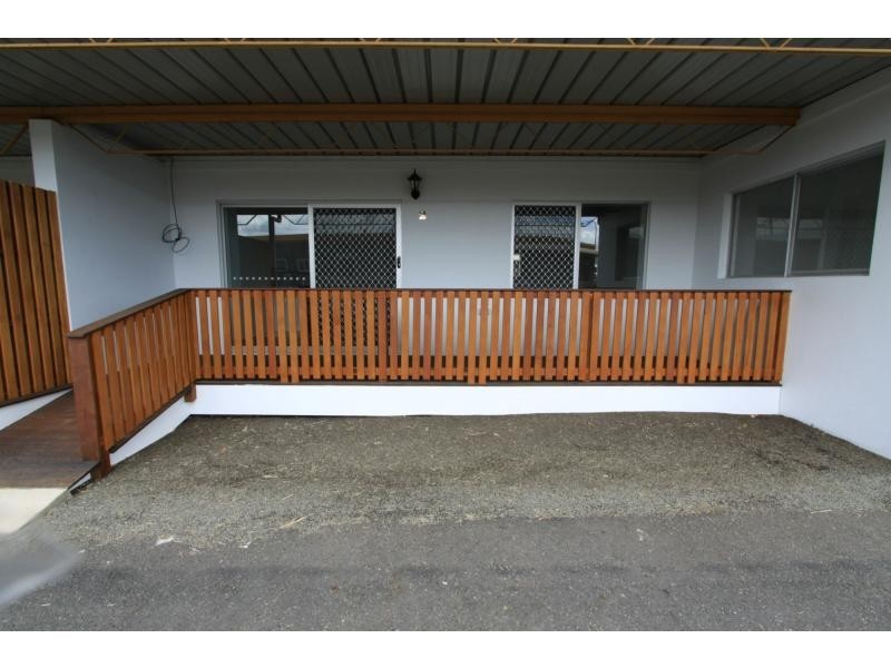 2/77 High Street, Berserker QLD 4701
