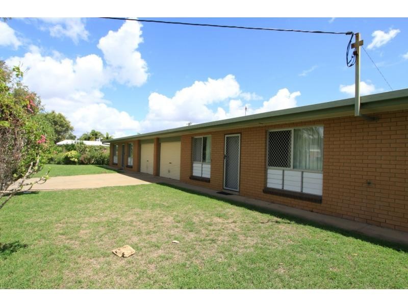 48 Denning Street, Park Avenue QLD 4701