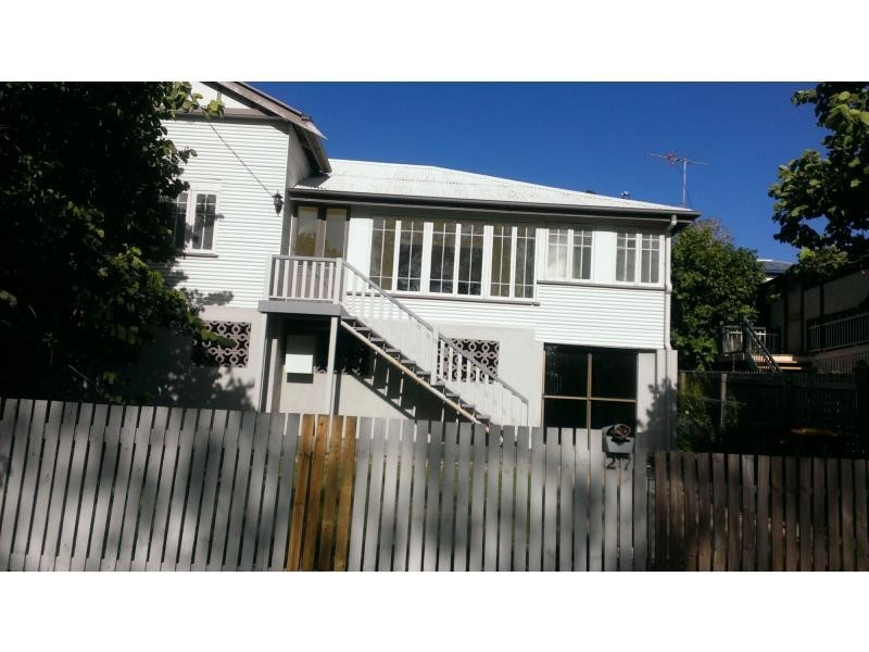 27 Woodville Street, Wandal QLD 4700