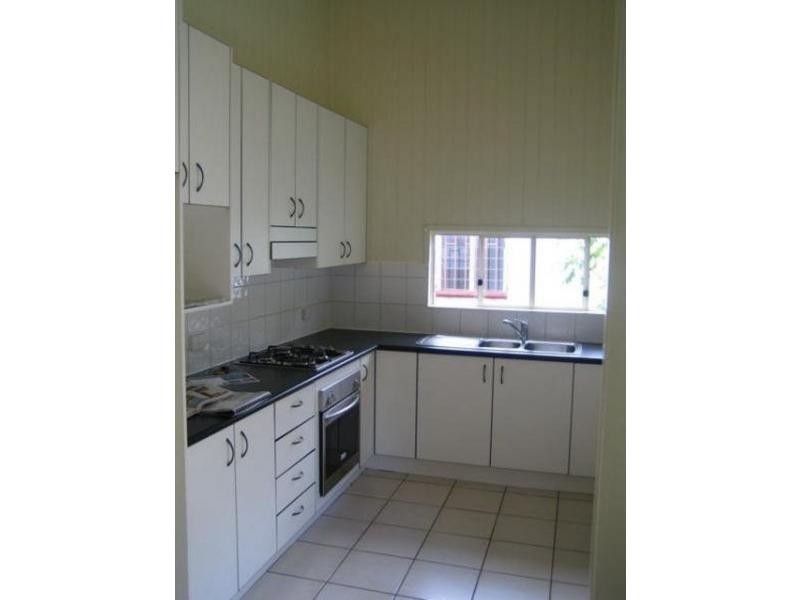 27 Woodville Street, Wandal QLD 4700