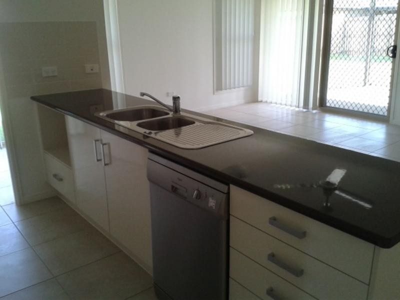 123 Capricorn Street, Gracemere QLD 4702