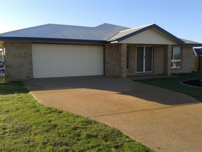 8 Fillwood Court, Gracemere QLD 4702