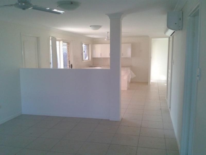 8 Fillwood Court, Gracemere QLD 4702