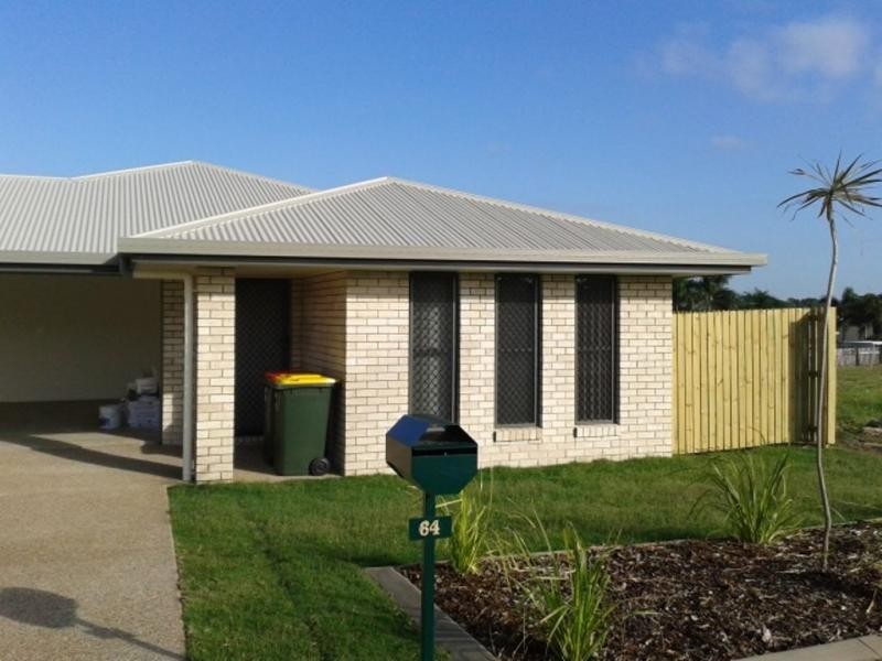 64 Bronco Crescent, Gracemere QLD 4702