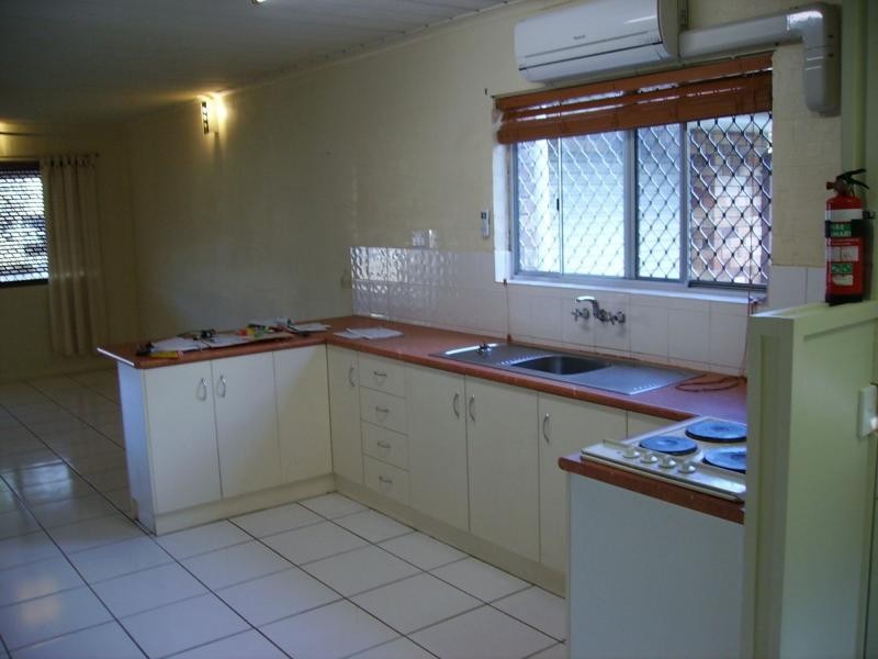 Duplex 1/397 Diplock Street, Frenchville QLD 4701