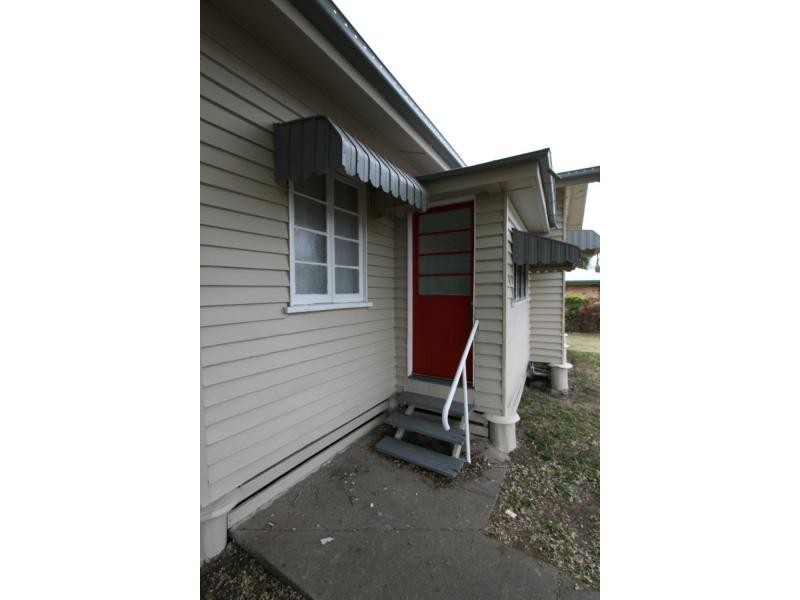 4 Face Street, Park Avenue QLD 4701