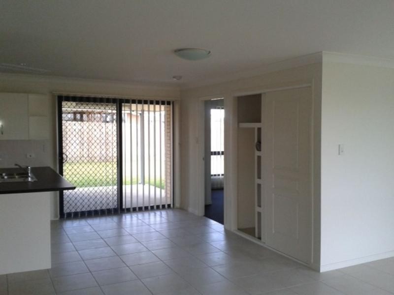 2 Jane Crescent, Gracemere QLD 4702