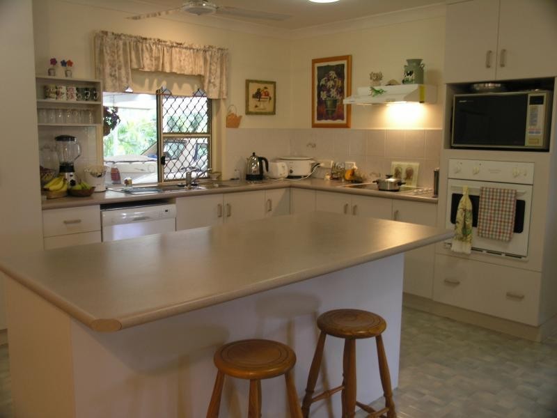 166 Emmerson Drive, Glenlee QLD 4711