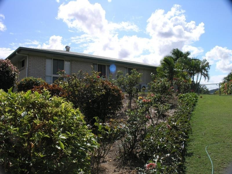 166 Emmerson Drive, Glenlee QLD 4711