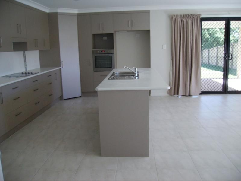 76 Eton Street, West Rockhampton QLD 4700