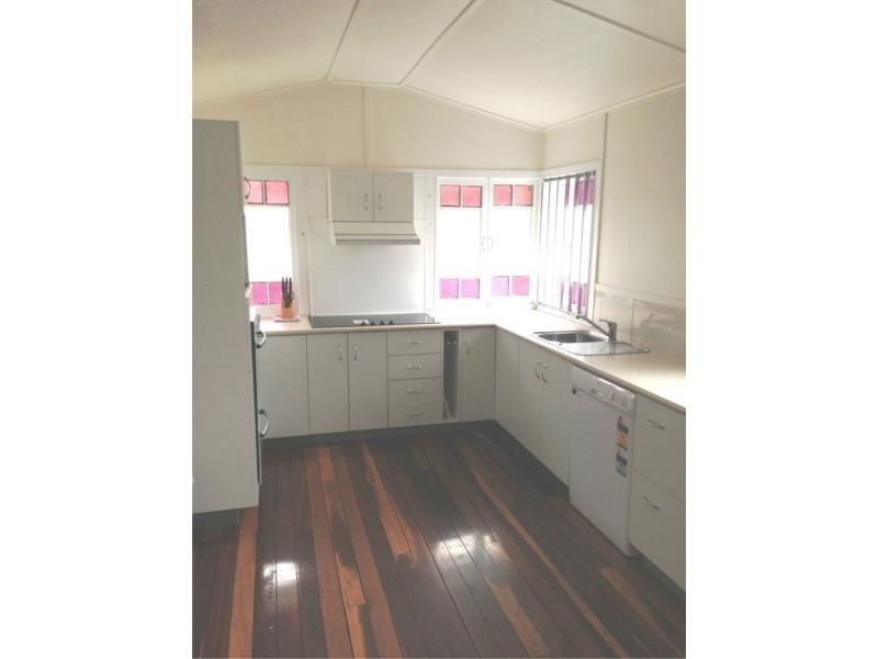 21 Davis Street, Allenstown QLD 4700