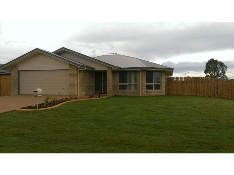 2 Diane Court, Gracemere QLD 4702