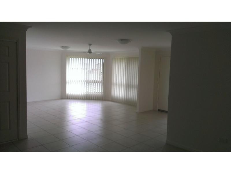 2 Diane Court, Gracemere QLD 4702