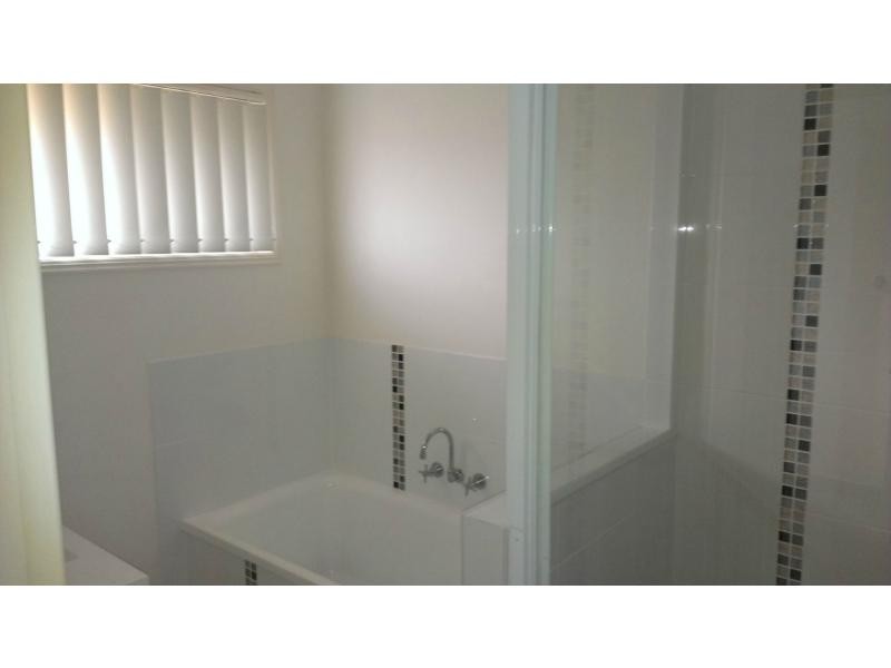 2 Diane Court, Gracemere QLD 4702