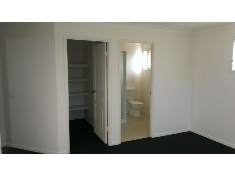 129 Capricorn Street, Gracemere QLD 4702