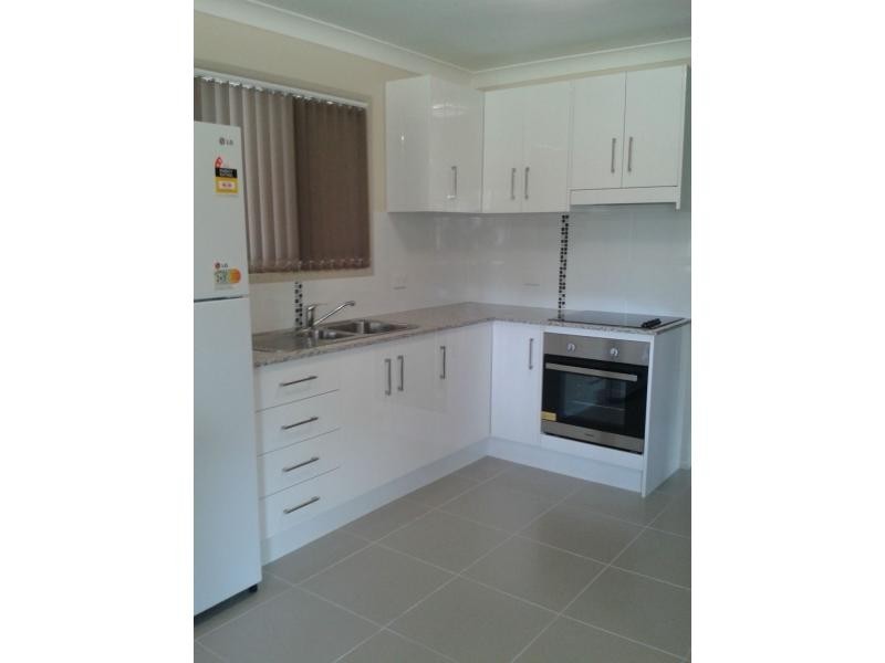 2/65 Scott Street, Kawana QLD 4701