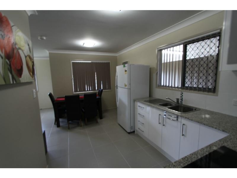 2/65 Scott Street, Kawana QLD 4701