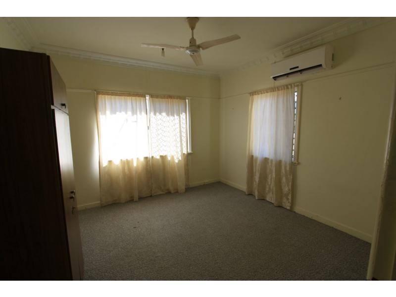 184 High Street, Berserker QLD 4701