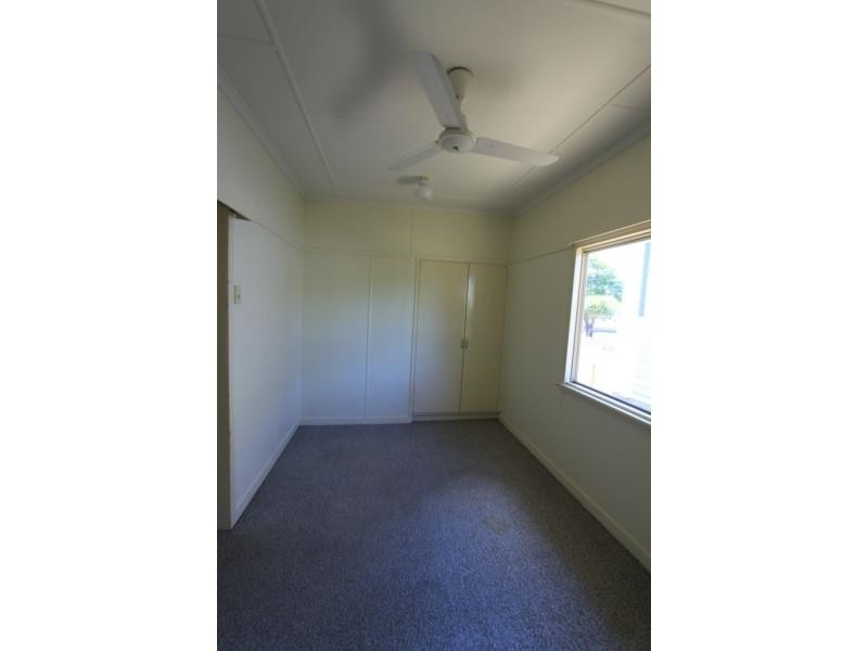 184 High Street, Berserker QLD 4701