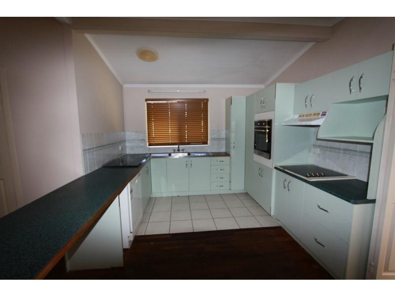 276 Mcdougall Street, Koongal QLD 4701