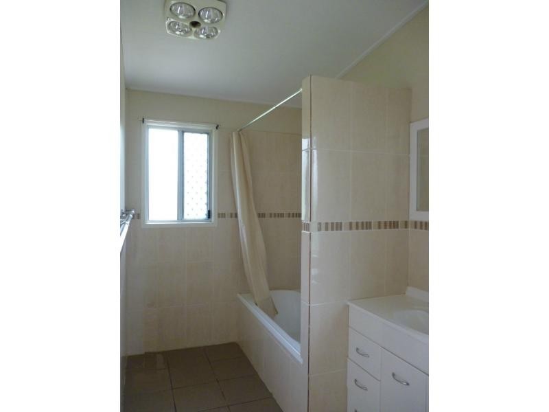 276 Mcdougall Street, Koongal QLD 4701