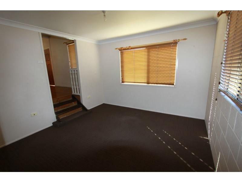 276 Mcdougall Street, Koongal QLD 4701