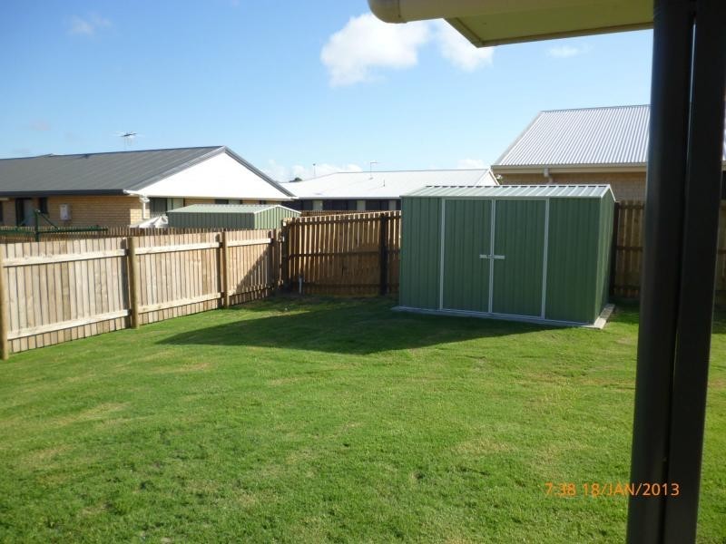 16 Jane Street, Gracemere QLD 4702