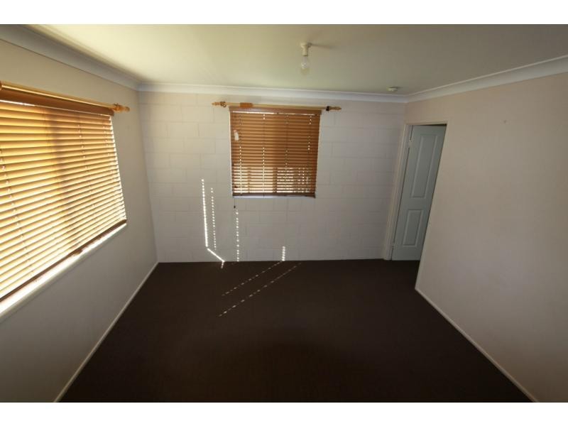 276 mcdougall Street, Koongal QLD 4701