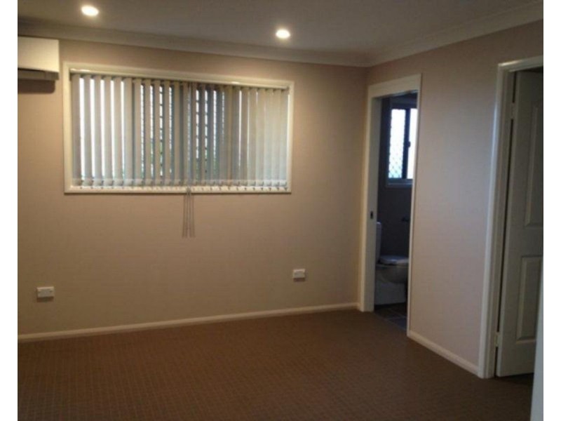 12 Broadhurst Drive, Gracemere QLD 4702